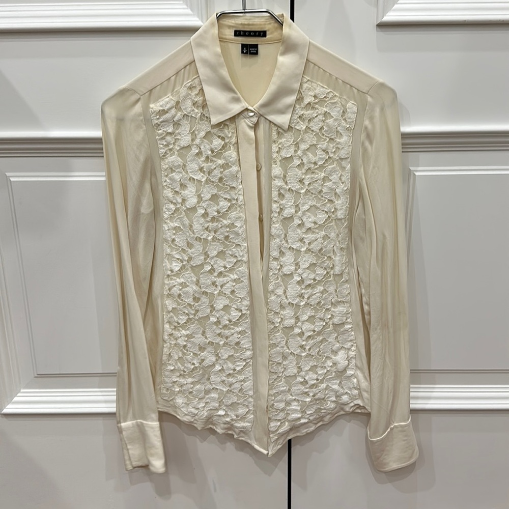 Theory lace front blazer in size S